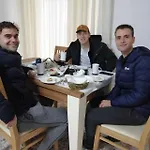 아파트 Eniguesthouse *