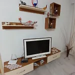 Eniguesthouse 아파트 Gjirokastër