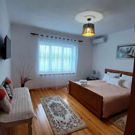 Eniguesthouse *