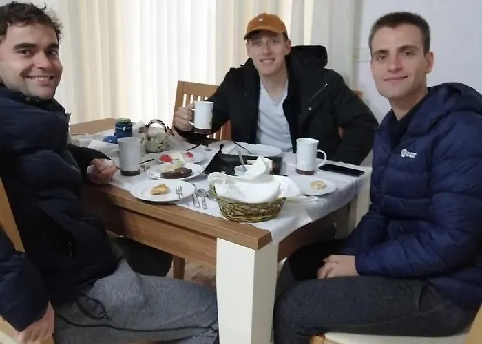 Lejlighed Eniguesthouse *