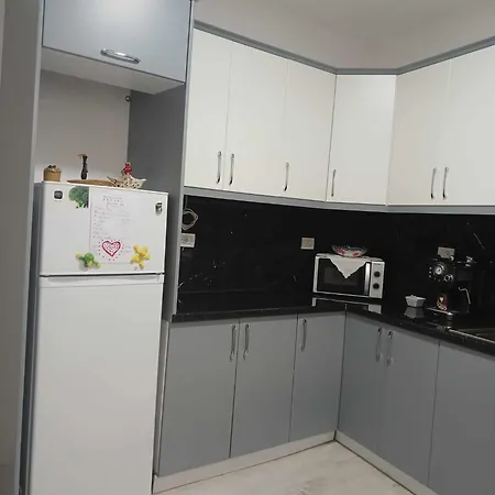 Eniguesthouse Гирокастра