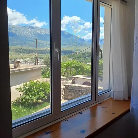 Lägenhet Eniguesthouse *