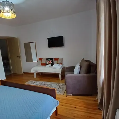 Eniguesthouse *