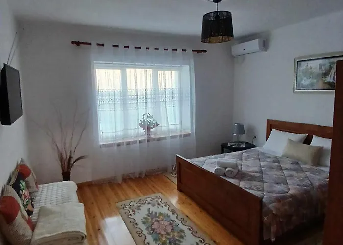 Eniguesthouse * Gjirokastër