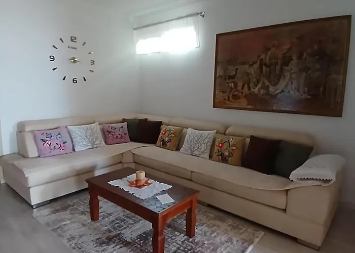 Eniguesthouse * Gjirokastër